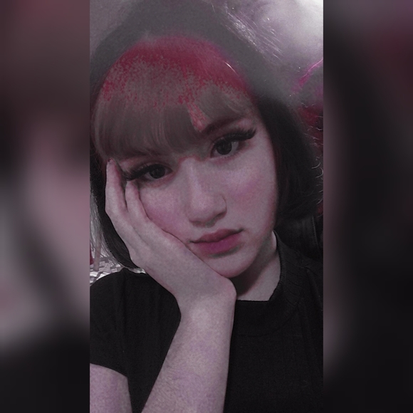 Meet your Posher, Gabriela - Picture 1 of 1